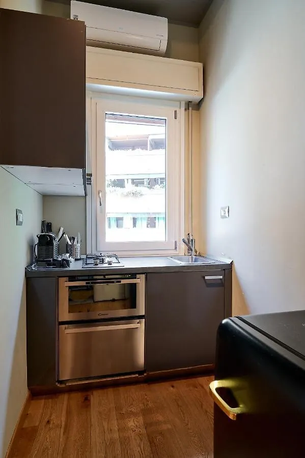 Apartment Appartamento Moscova In Brera Milan Italy